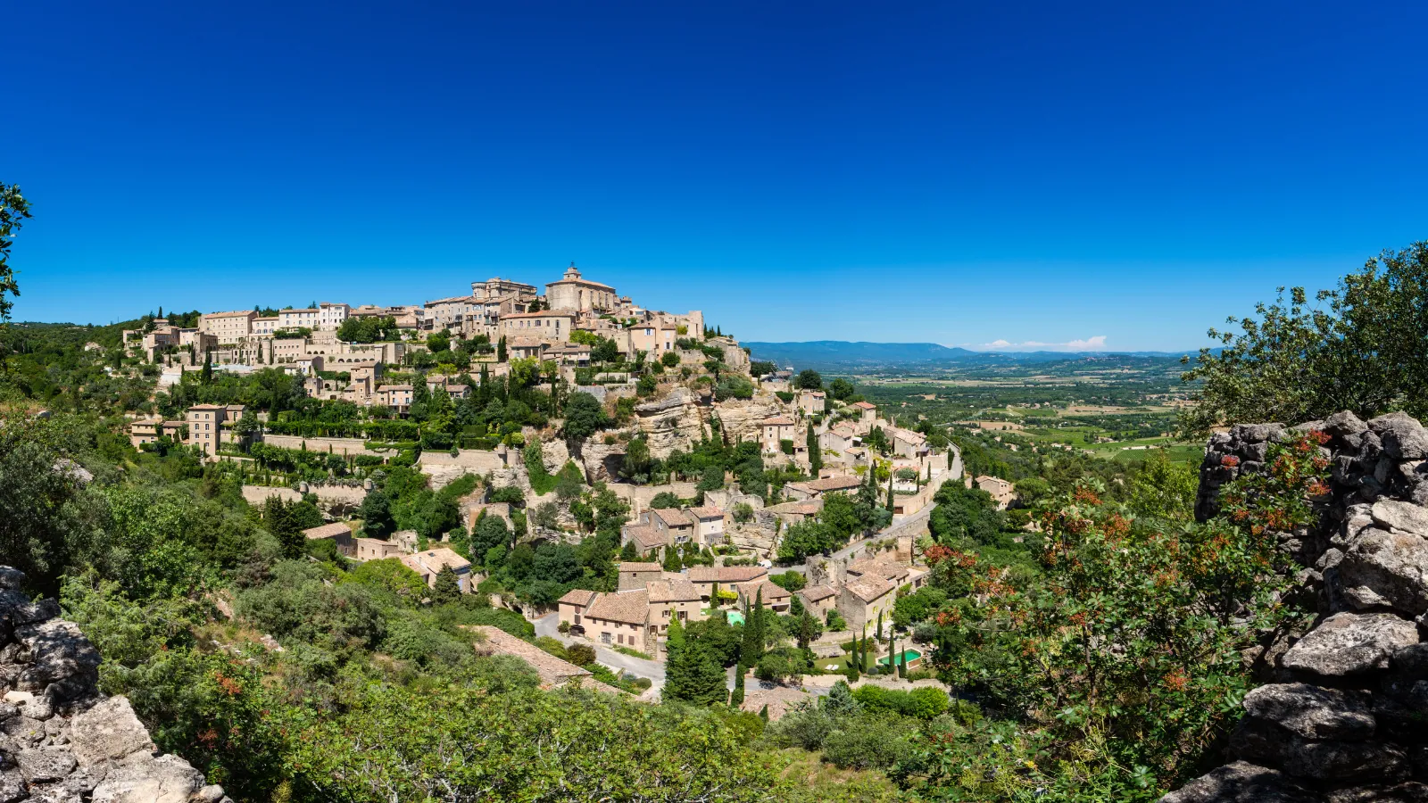 Panorama sur le village perché de Gordes