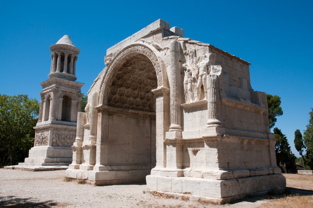 The Antiques Roman monument in Saint-Rémy-de-Provence, a stop on a bike tour in the Alpilles